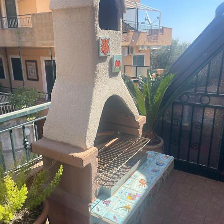 Casa Vacanze Cuzari Letojanni Exterior foto