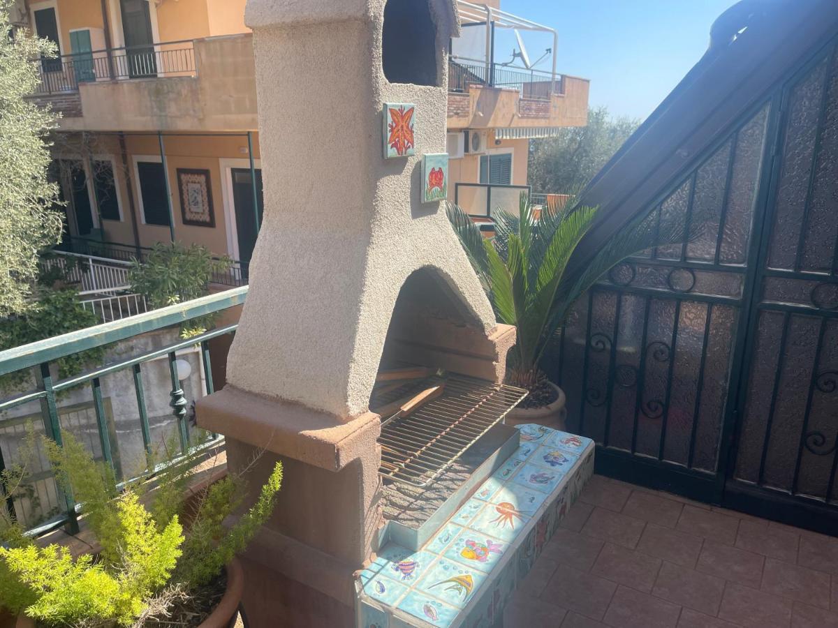 Casa Vacanze Cuzari Letojanni Exterior foto